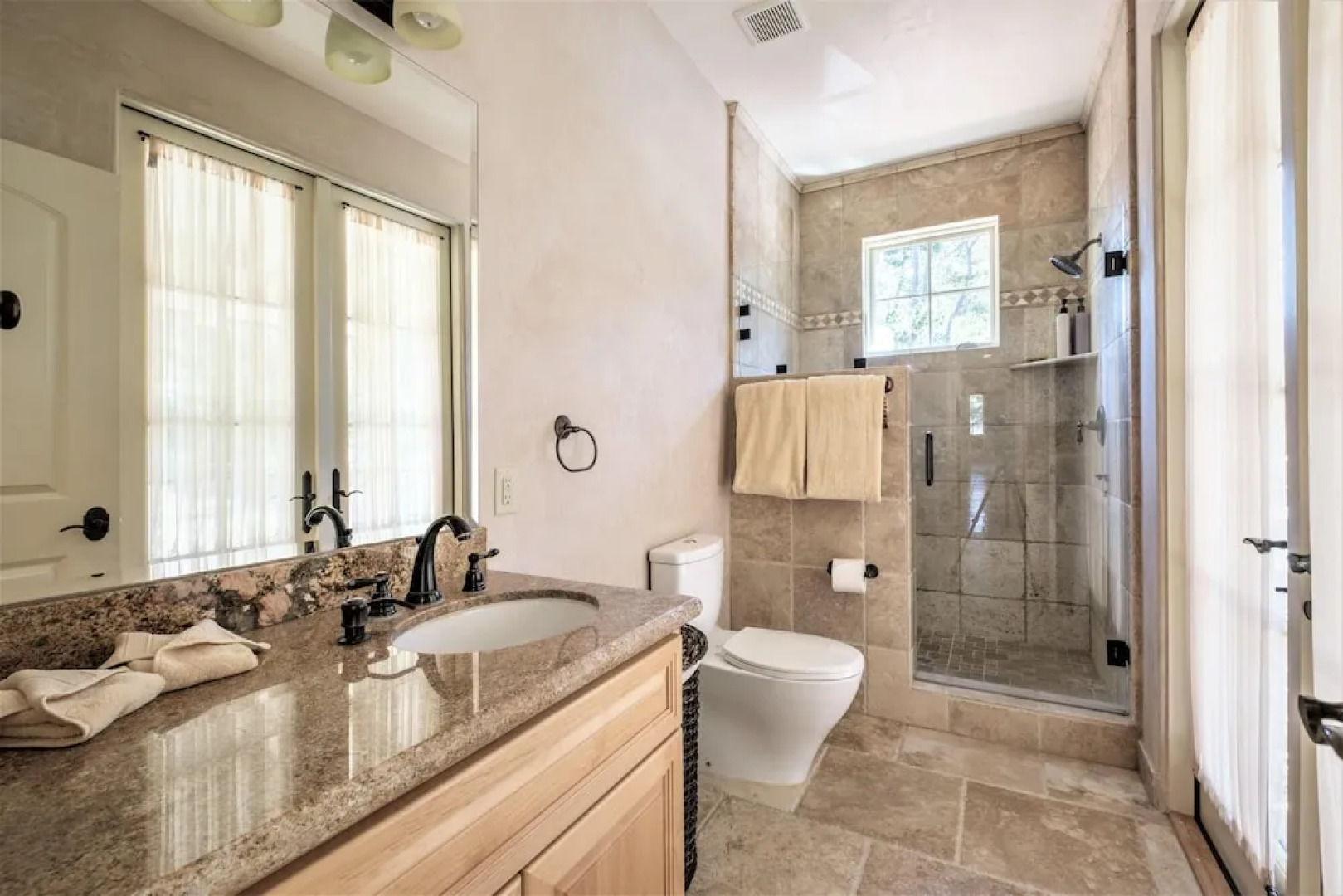 Lx17 Pebble Beach Golfer Retreat