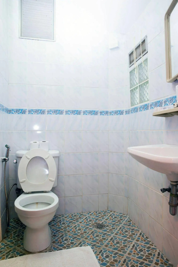 Castle Howchow Beach Resort Hotel