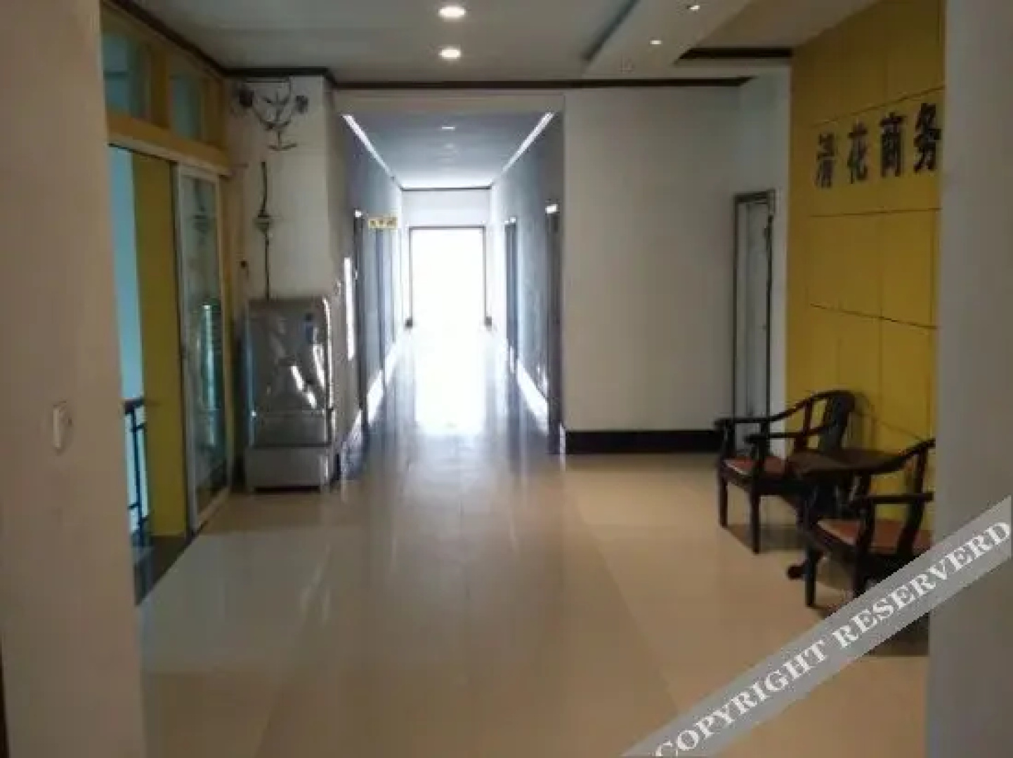 Qinghua Business Hotel