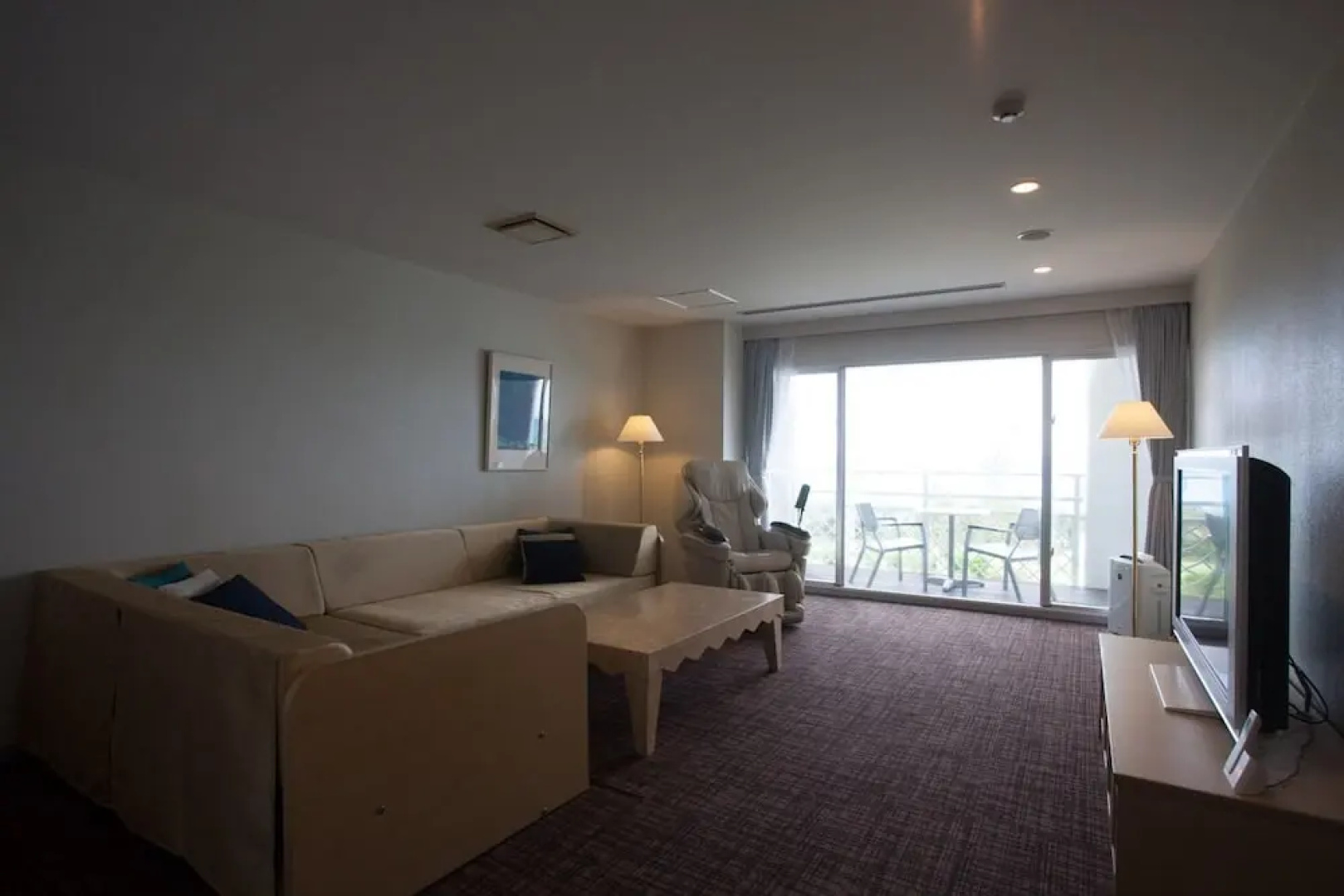 YYY CLUB iE RESORT