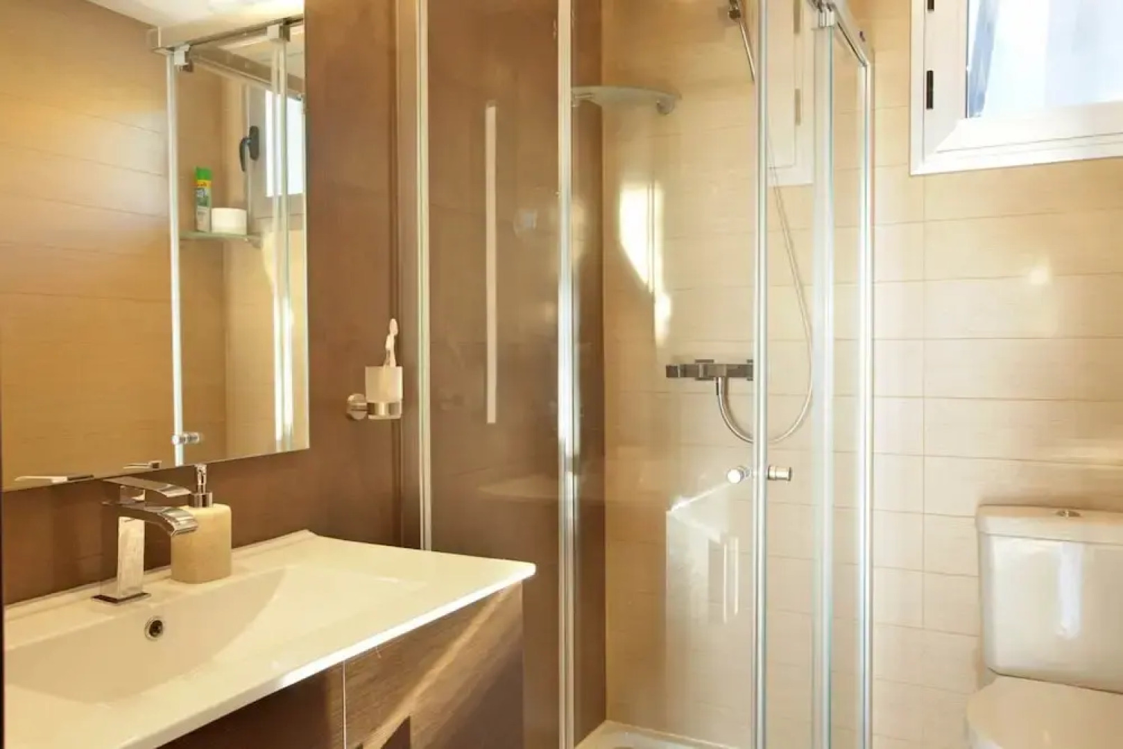 Modern Apartment With Balcony