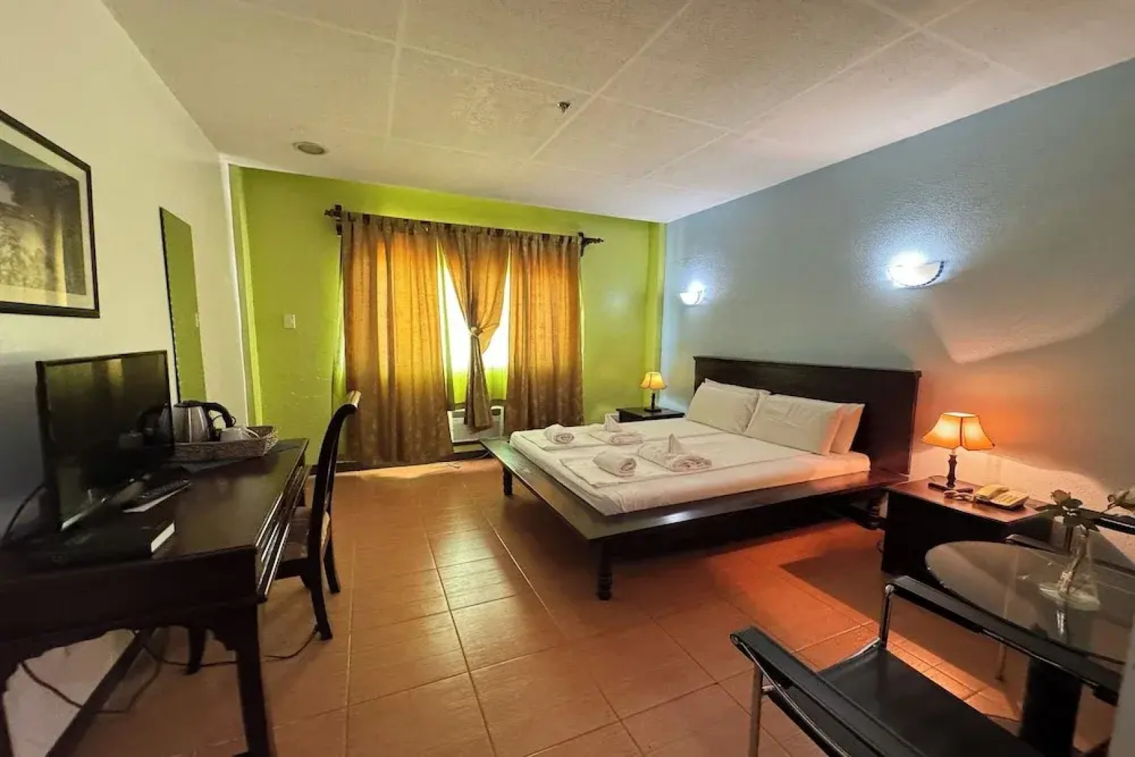 Ovemar Resort Hotel Near Vigan
