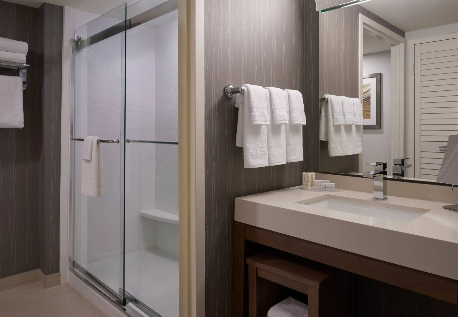 Courtyard by Marriott Toronto Airport