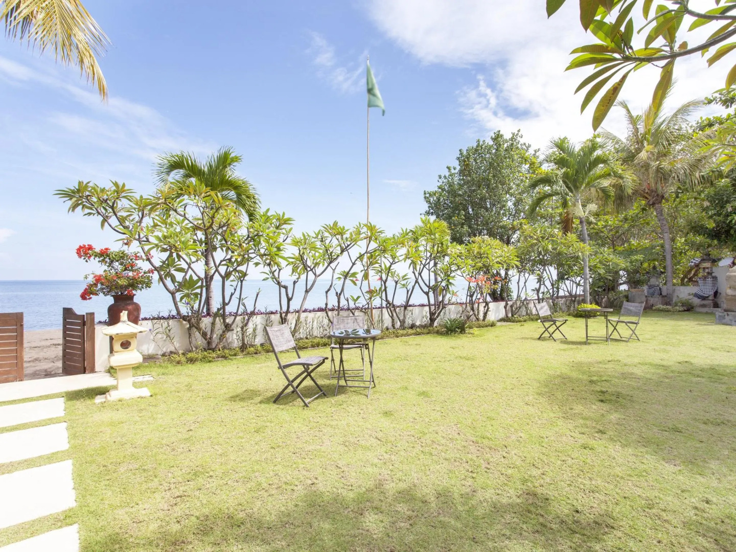 Frangipani Beach Hotel