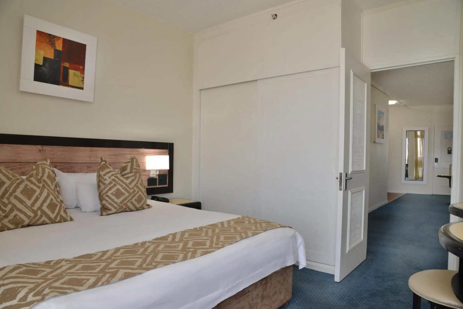 The Parktonian All Suite Hotel