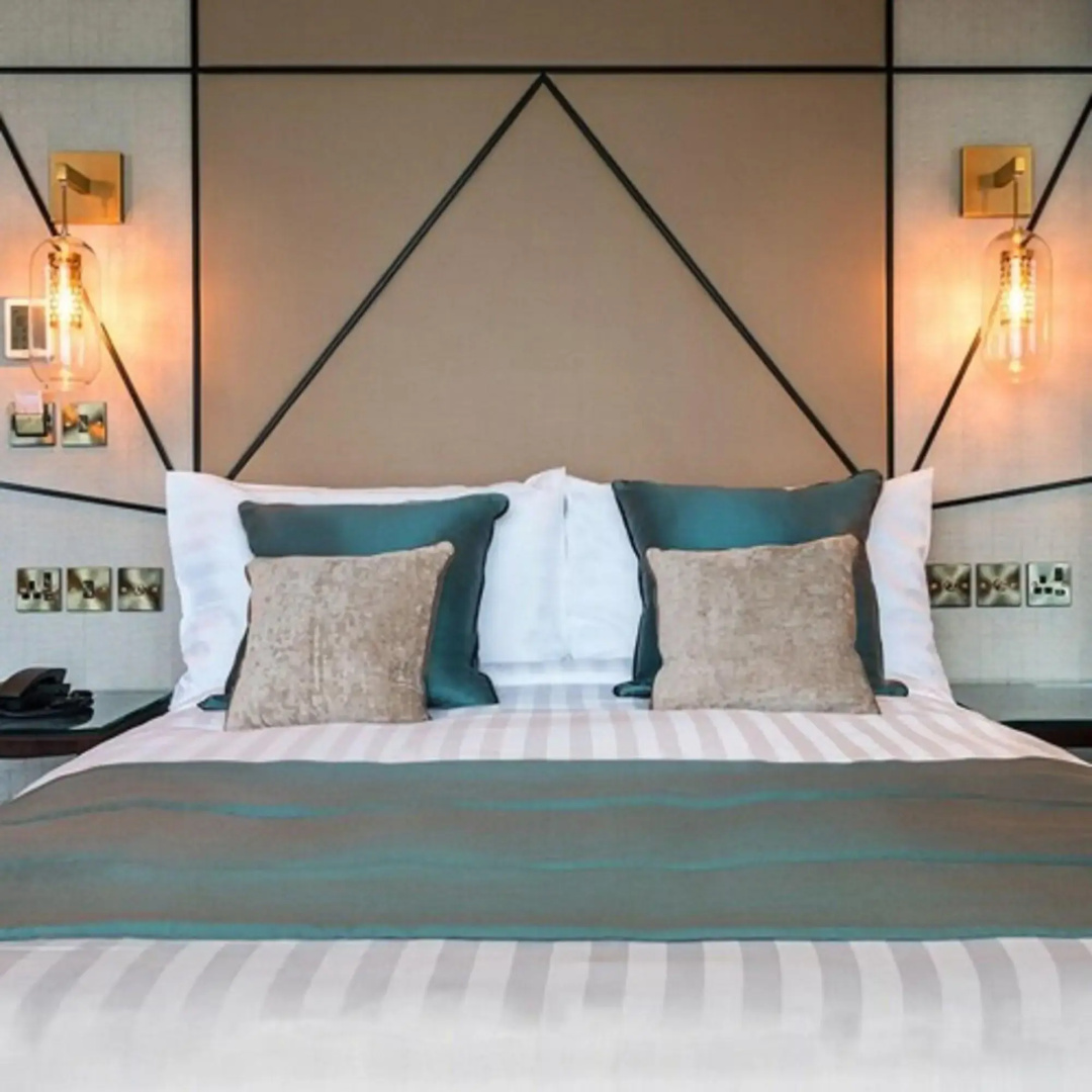 Seven Hotel