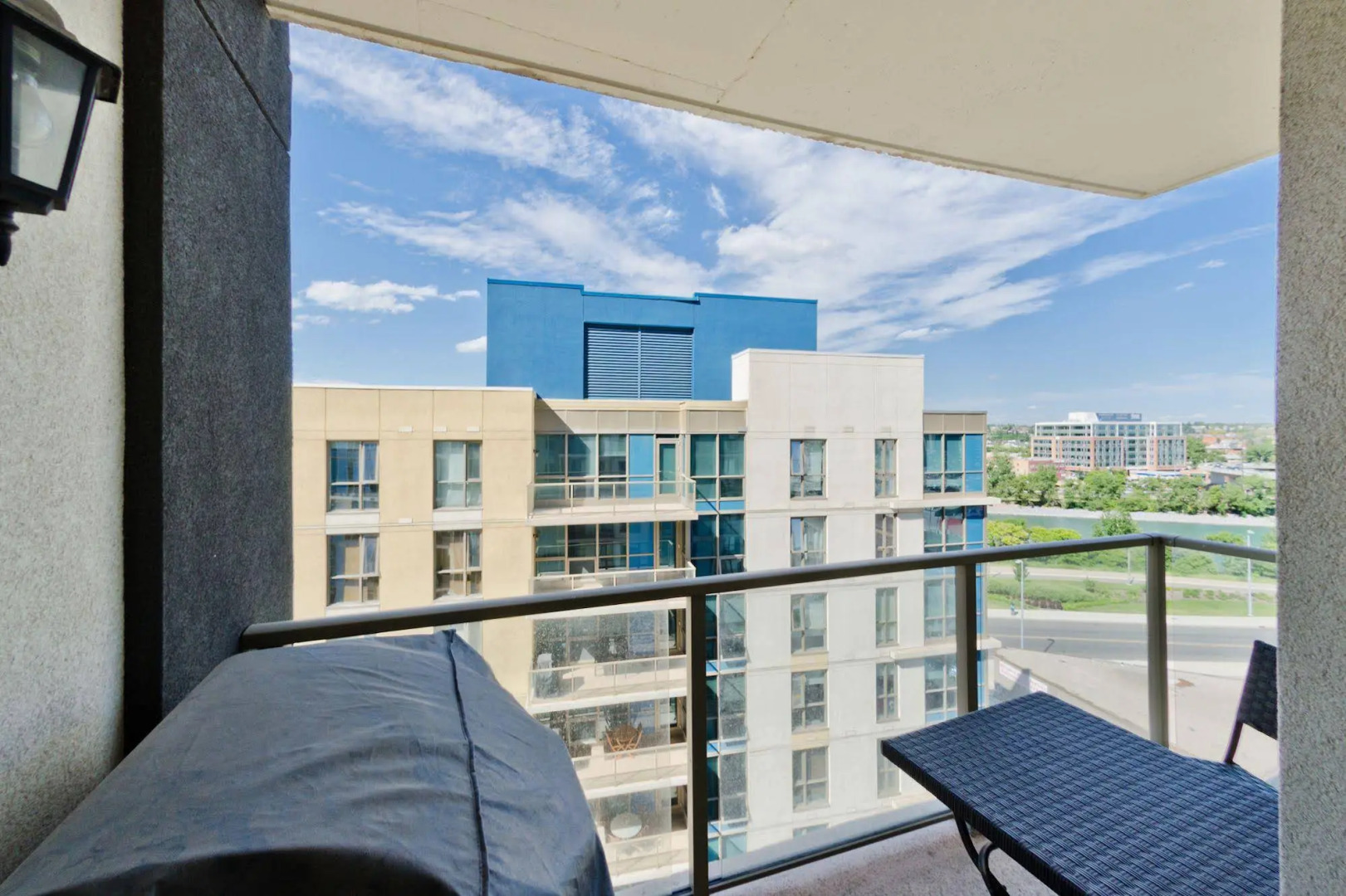 Fastlane Suites in Riverfront