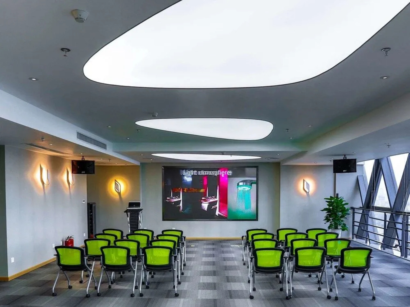 IBIS Styles NT WZ Intl Plz