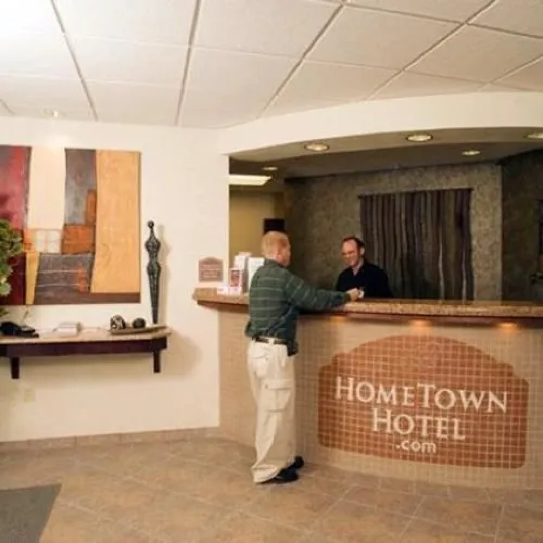 HomeTown Hotel Bryant