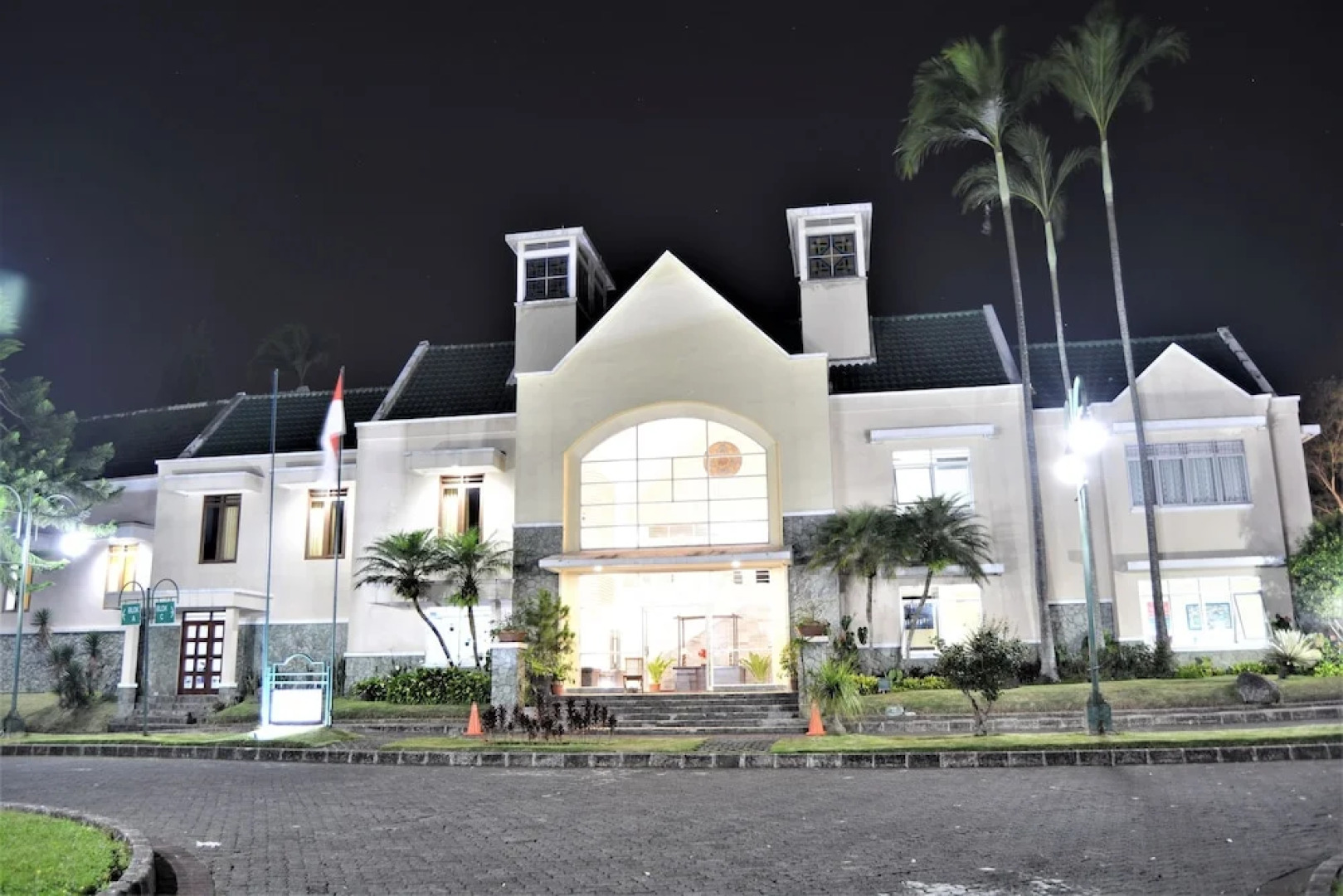 ZEN Rooms Basic Cipanas Km.78