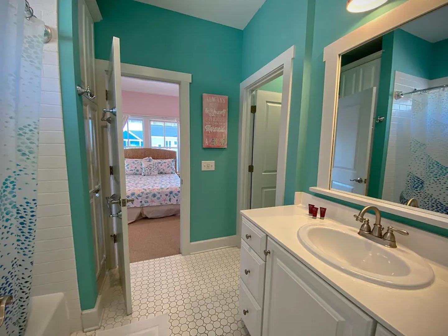 Southern Comfort by Sea Scape Properties