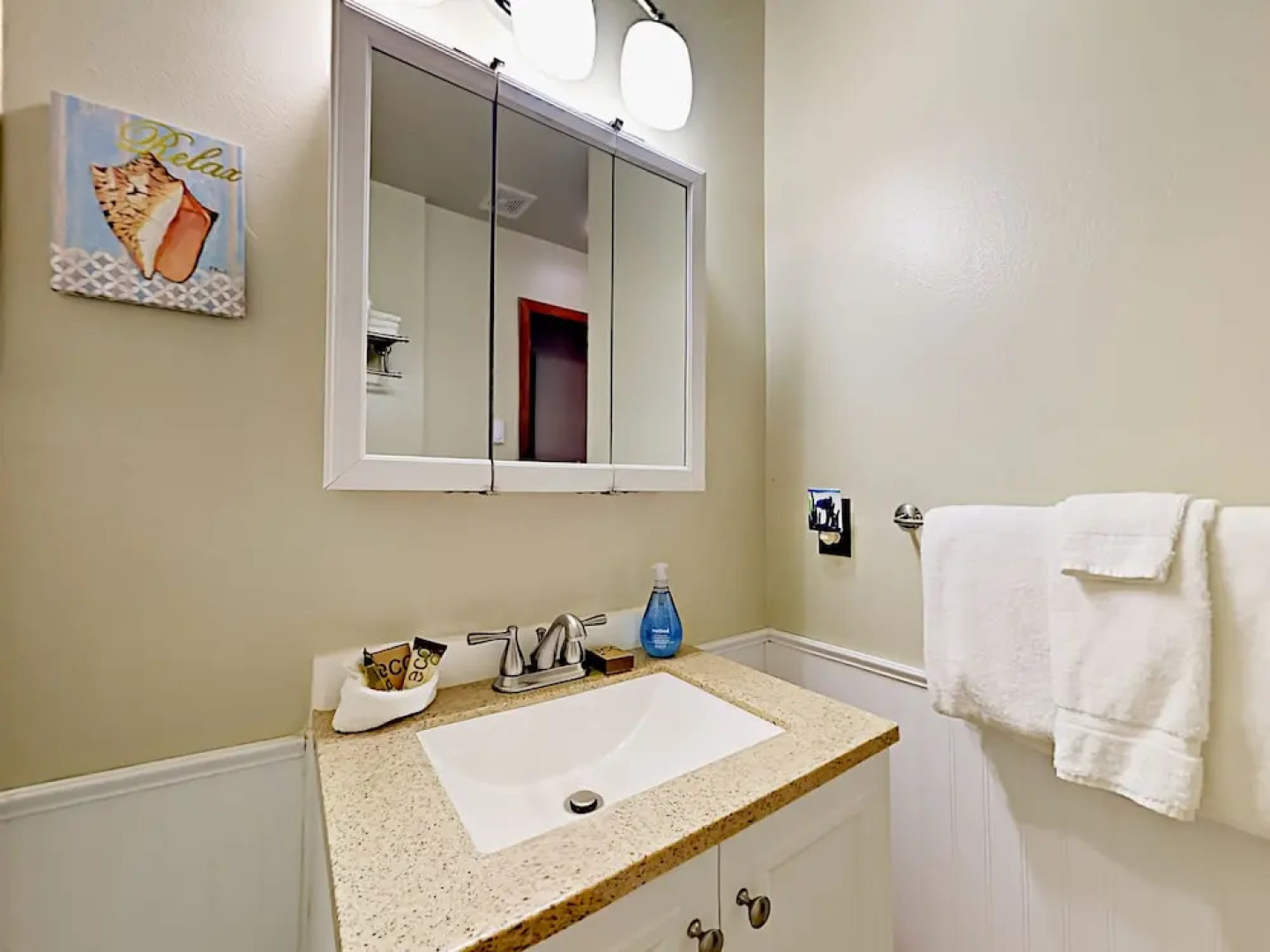 4612 SW Pacific Coast Hwy Home