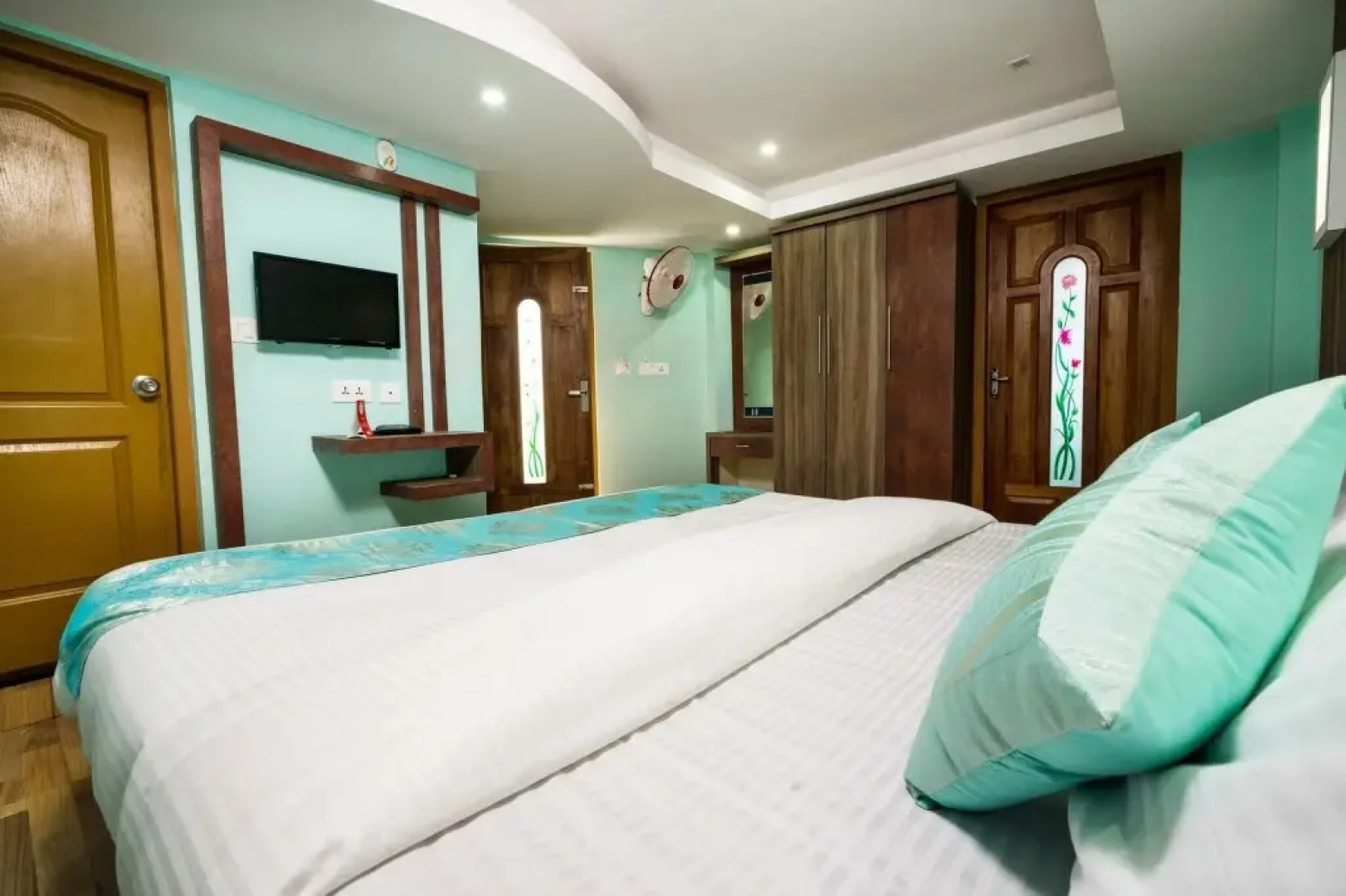 OYO 7178 Blooms Greenland Residency