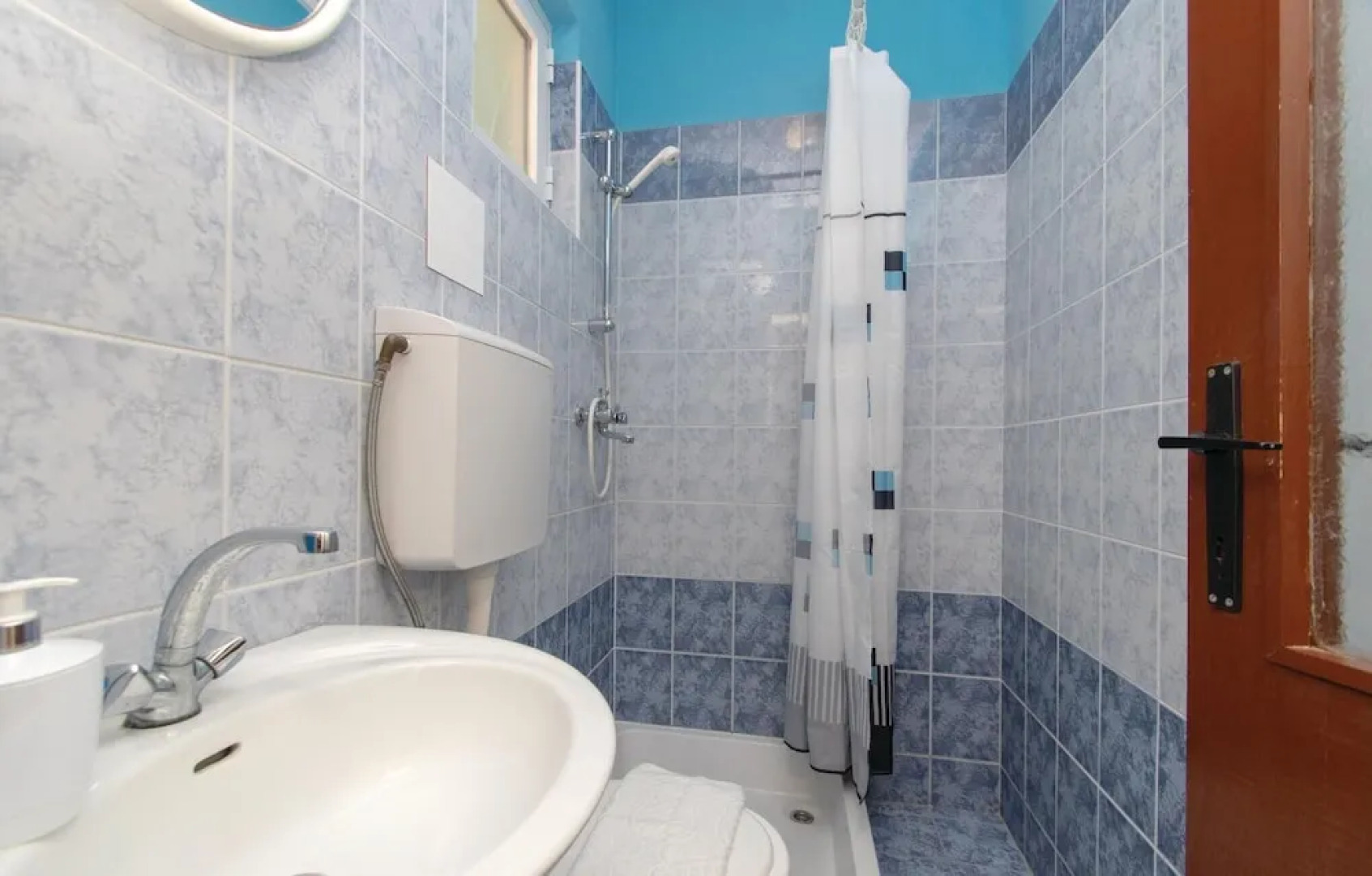 Amazing Home in Gradina With 3 Bedrooms and Wifi