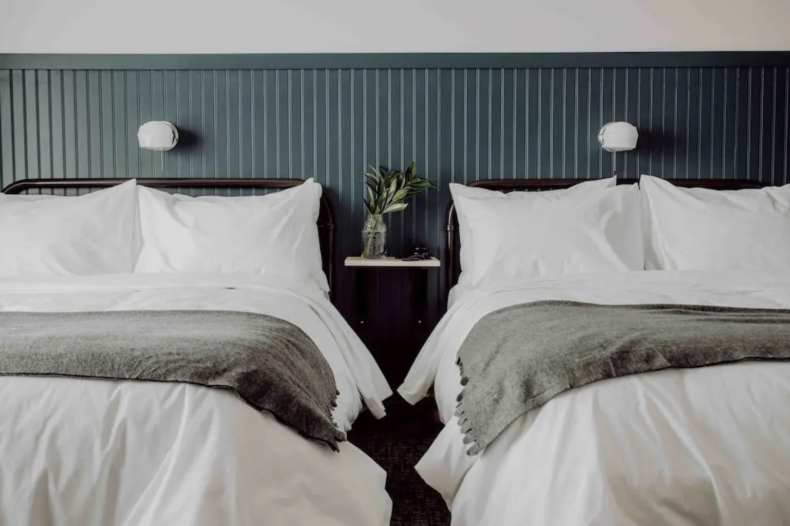 The Bayview Motel - Fort Frances, ON - Lakeside Motel