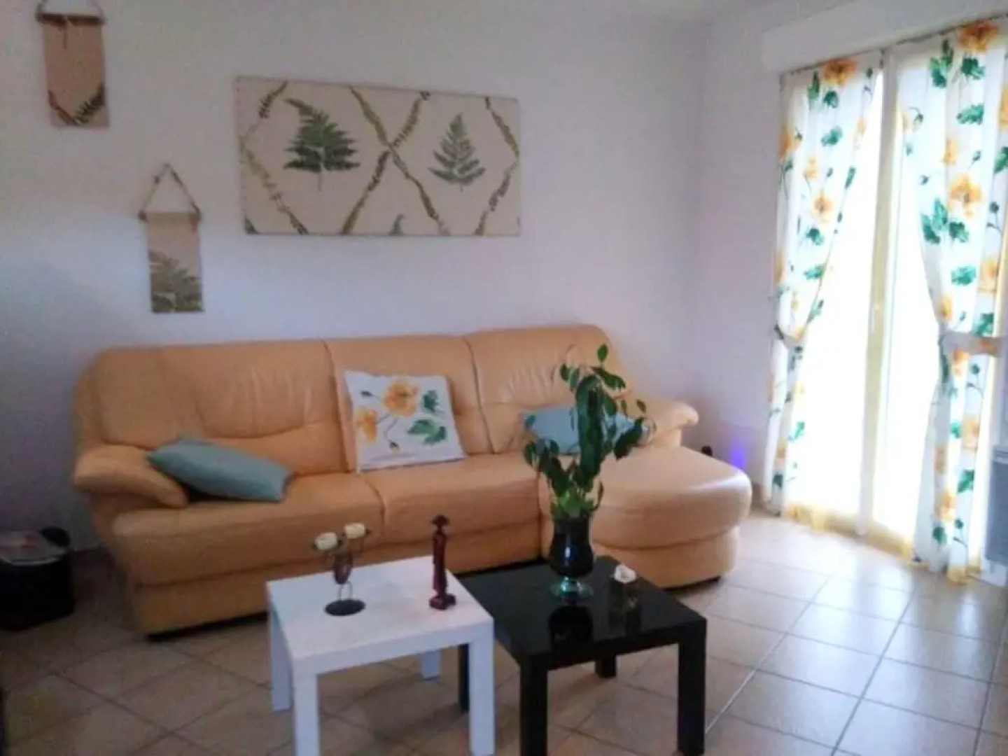 Villa With 3 Bedrooms In Lavergne, With Wonderful Lake View, Private Pool, Furnished Garden - 186 Km From The Beach