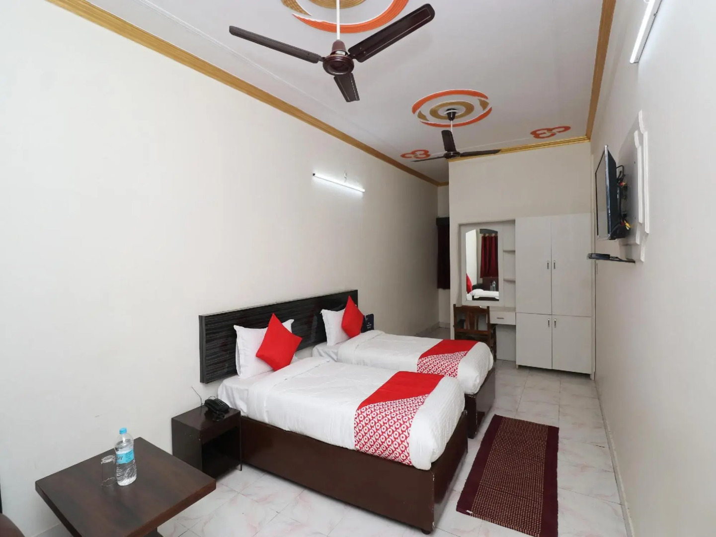 OYO 24654 Hotel Buddha