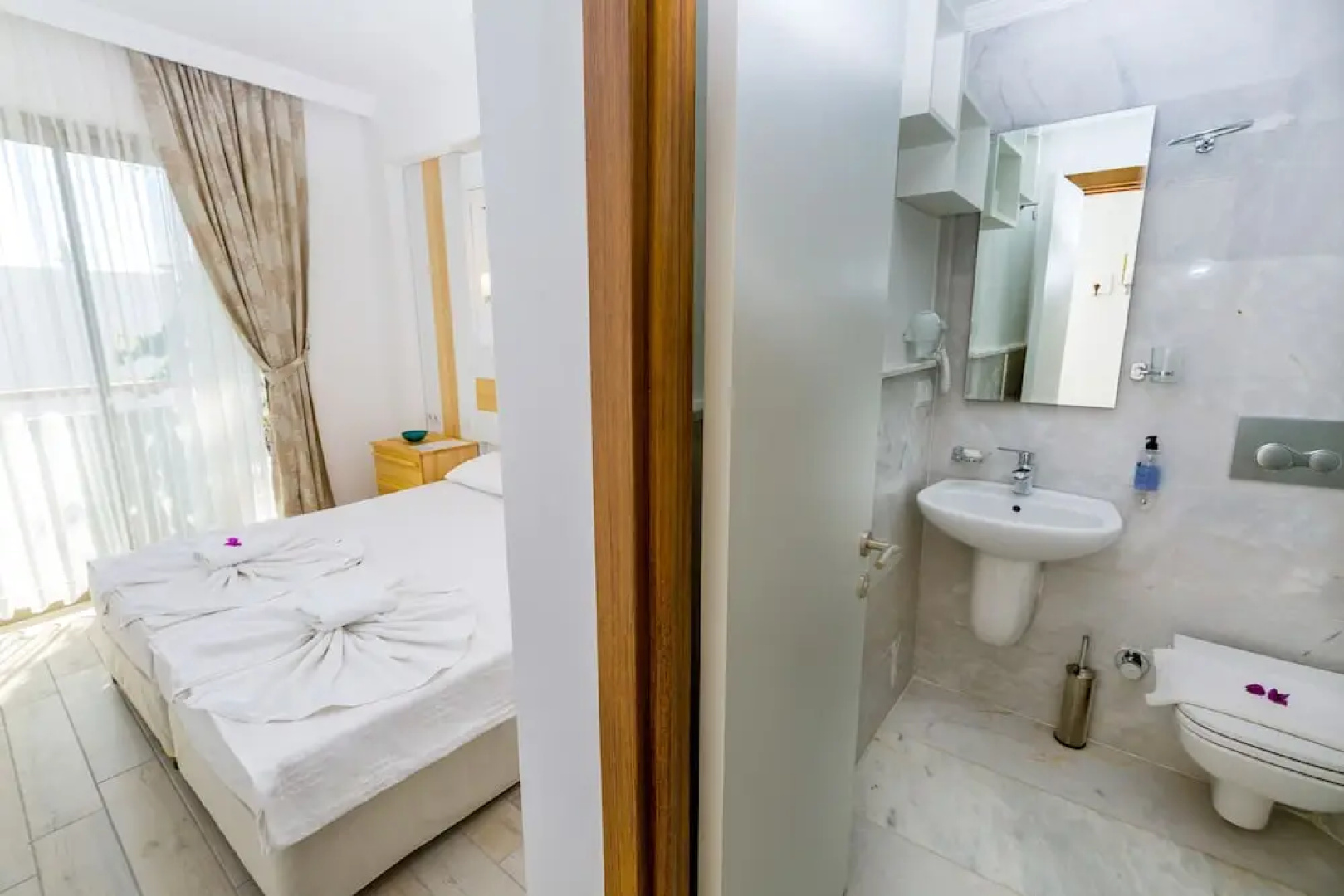 Defne Hotel