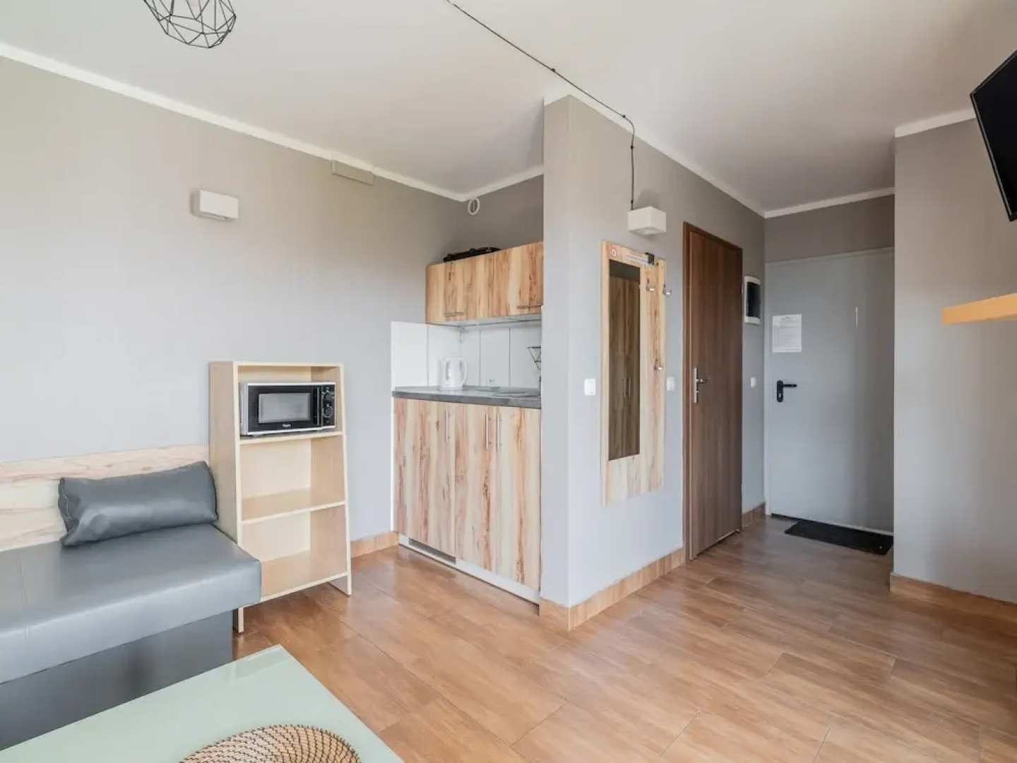 Holiday Homes With Pool, Close to the Beach
