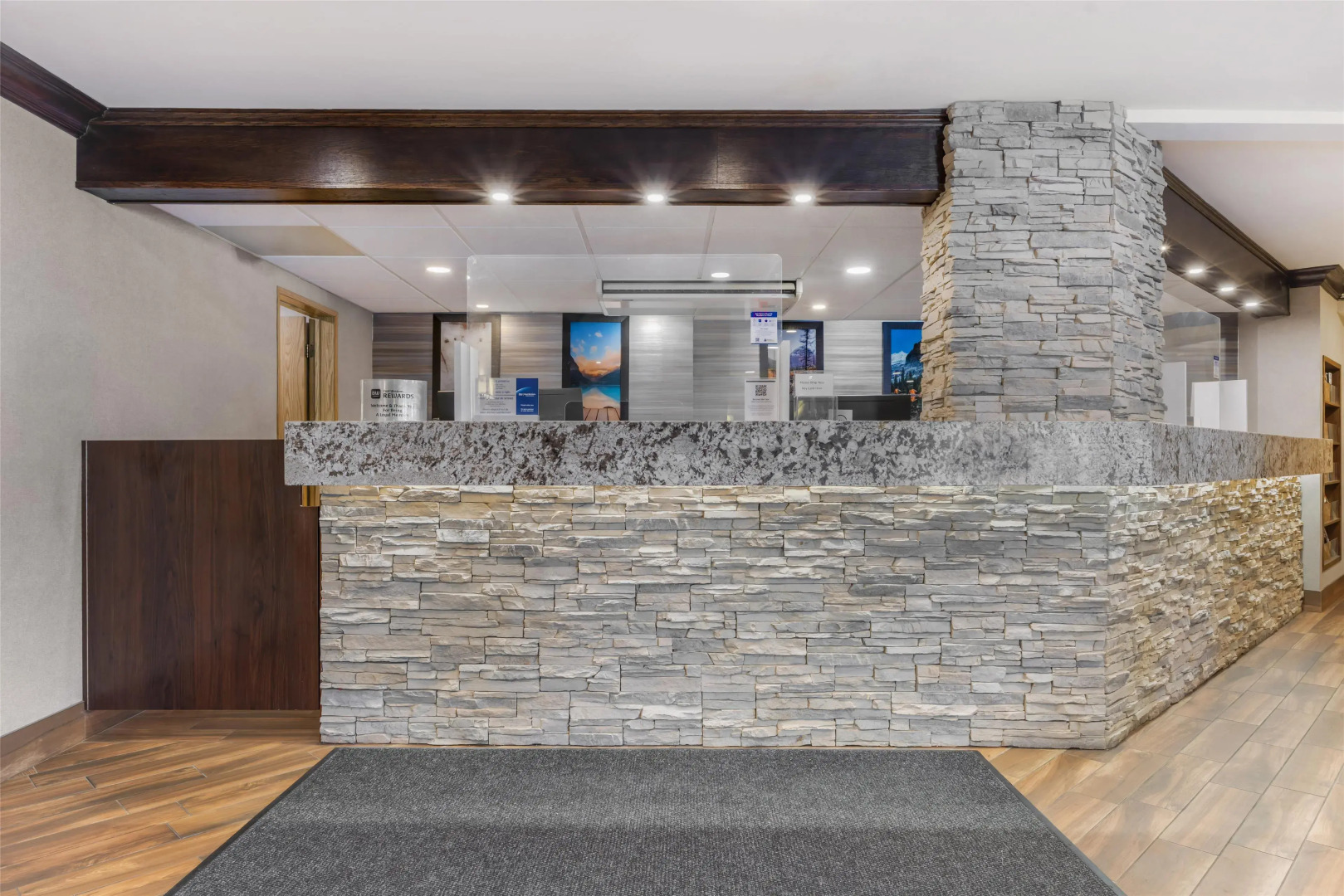 Best Western Plus Country Meadows Inn