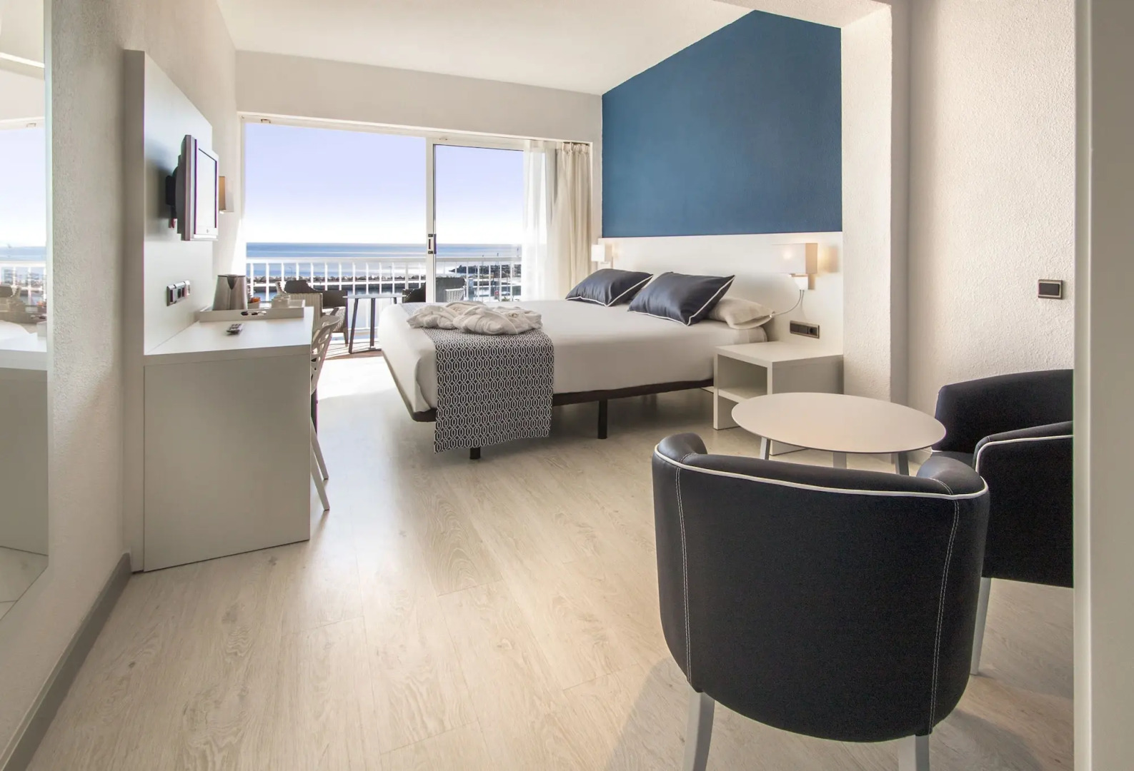 Catalonia Del Mar - Adults Only