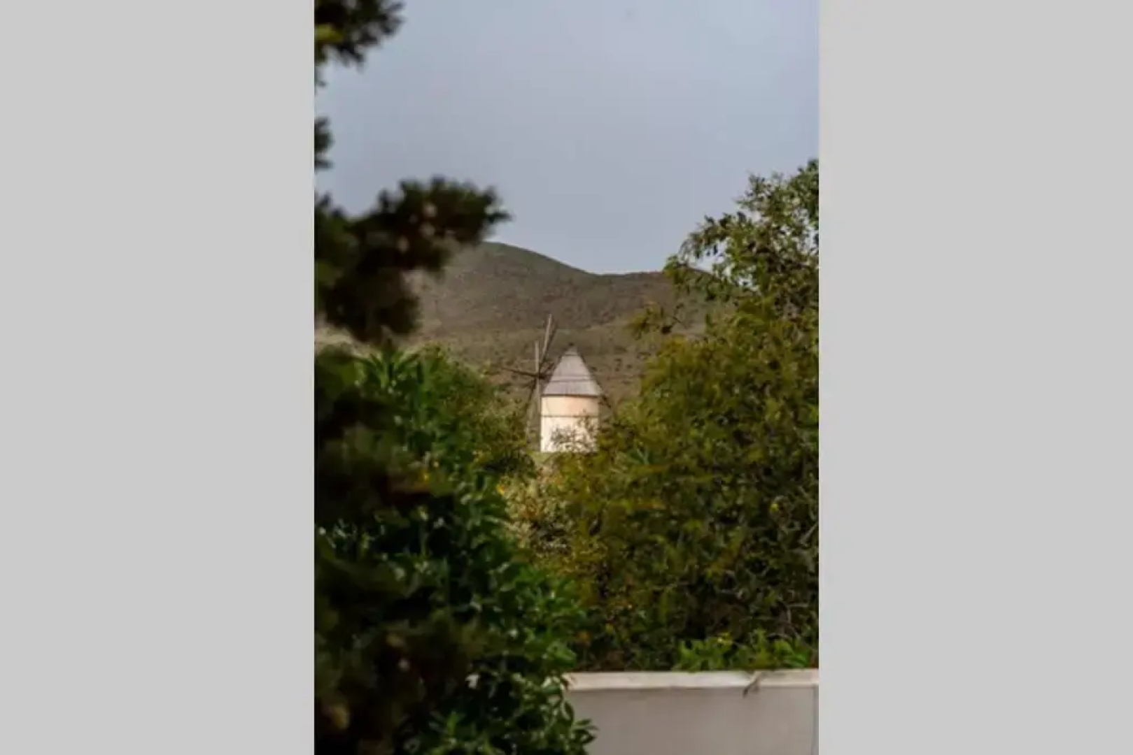 TurAlmeria - Casa Tranquila con Jardín y Aparcamiento privado