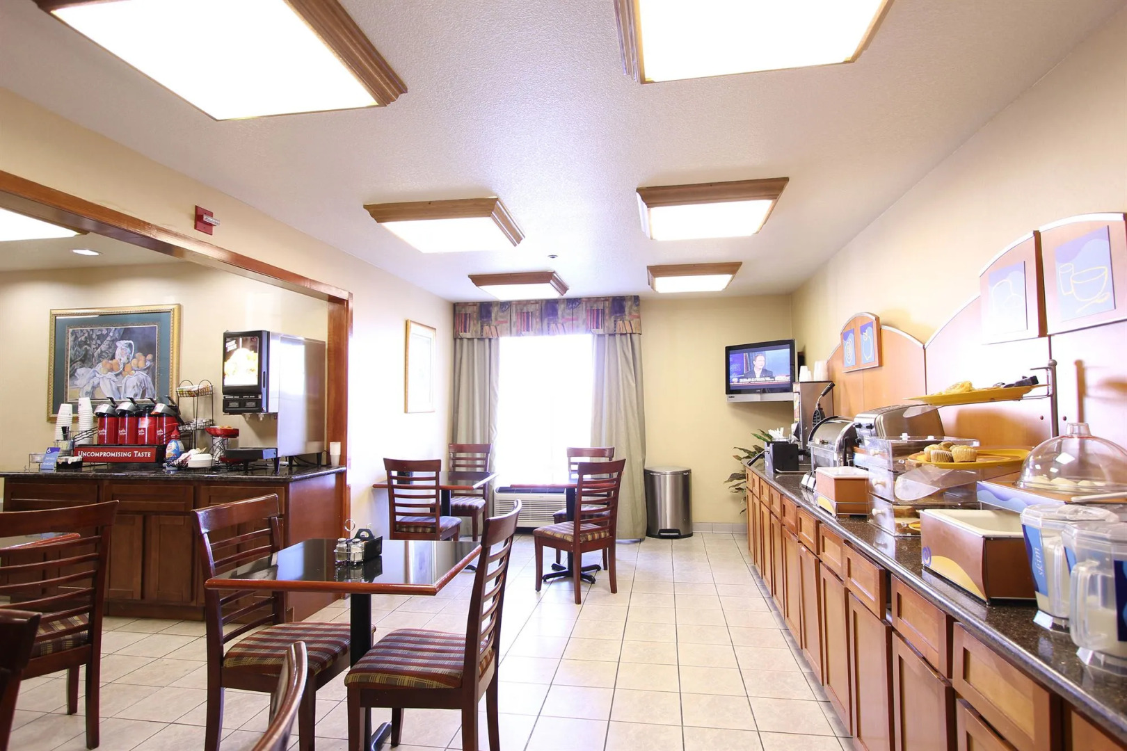 Best Western Plus Twin View Inn & Suites