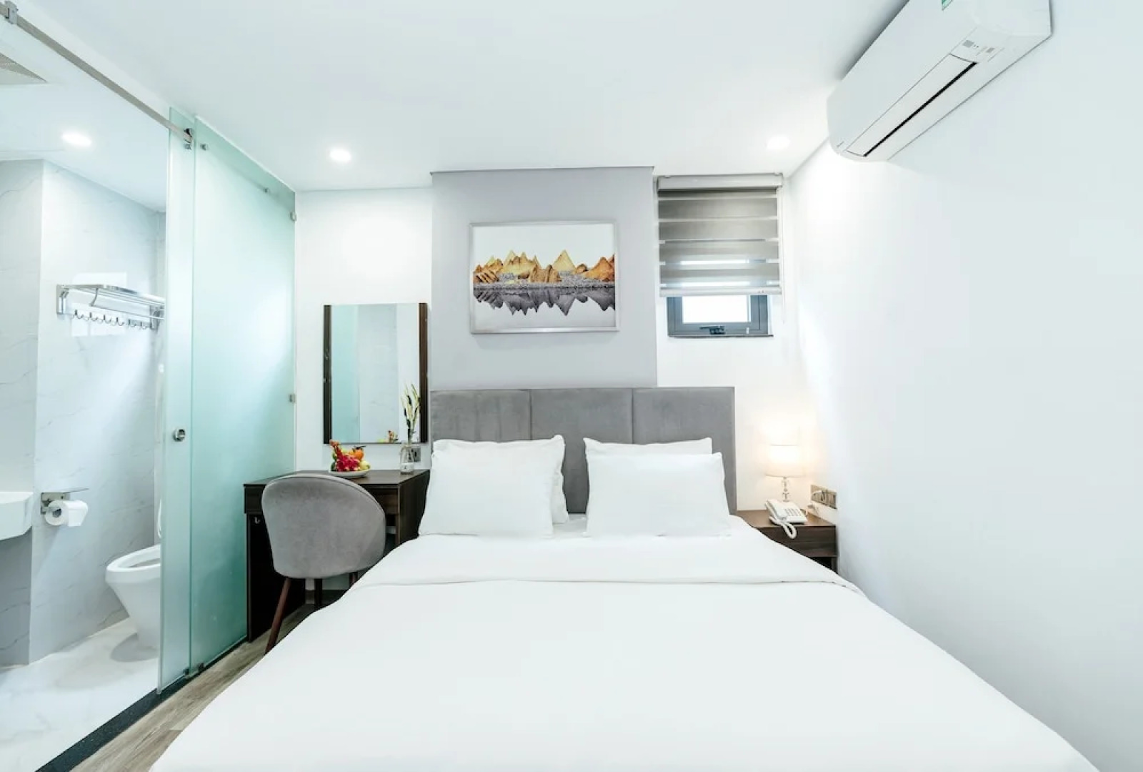 SWEDEN Hotel and Apartment