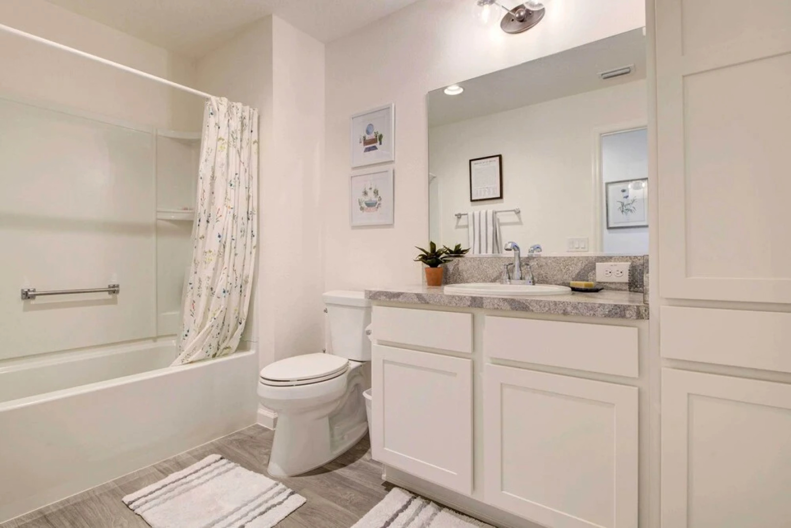 Near Golf & Shops: The Villages Home w/ Lanai!