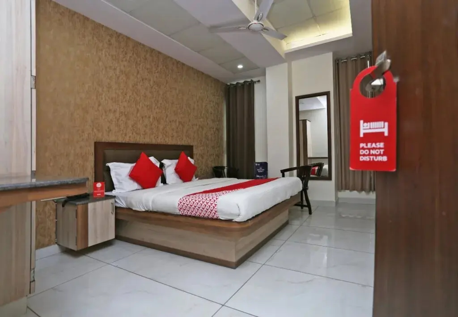 OYO 15382 Hotel Shant Mai