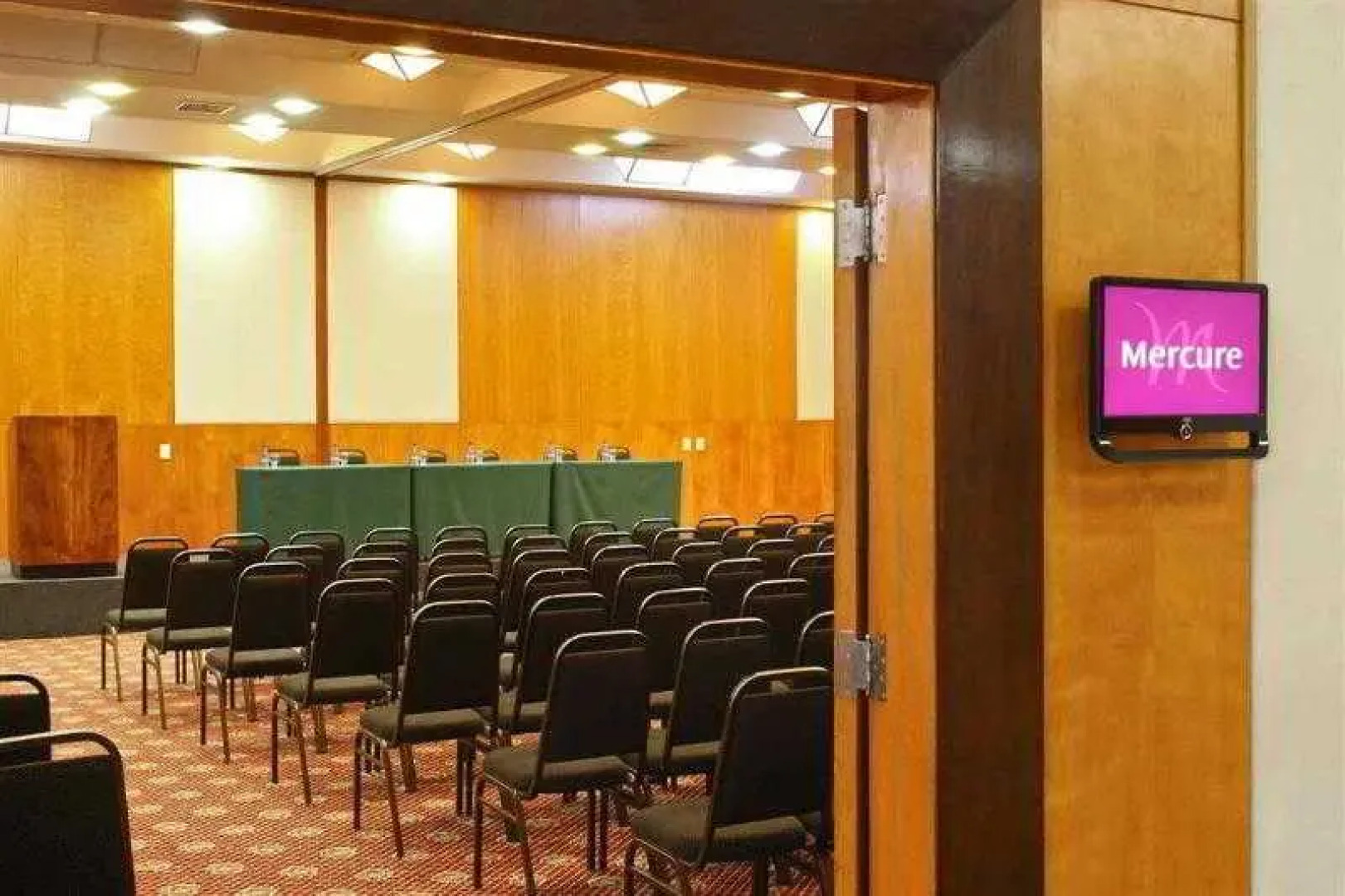 Mercure Belo Horizonte Lourdes Apartments