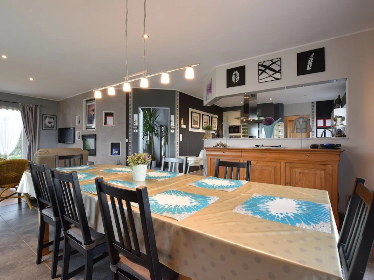 Luxurious Villa in Wibrin Ardennes with Pool