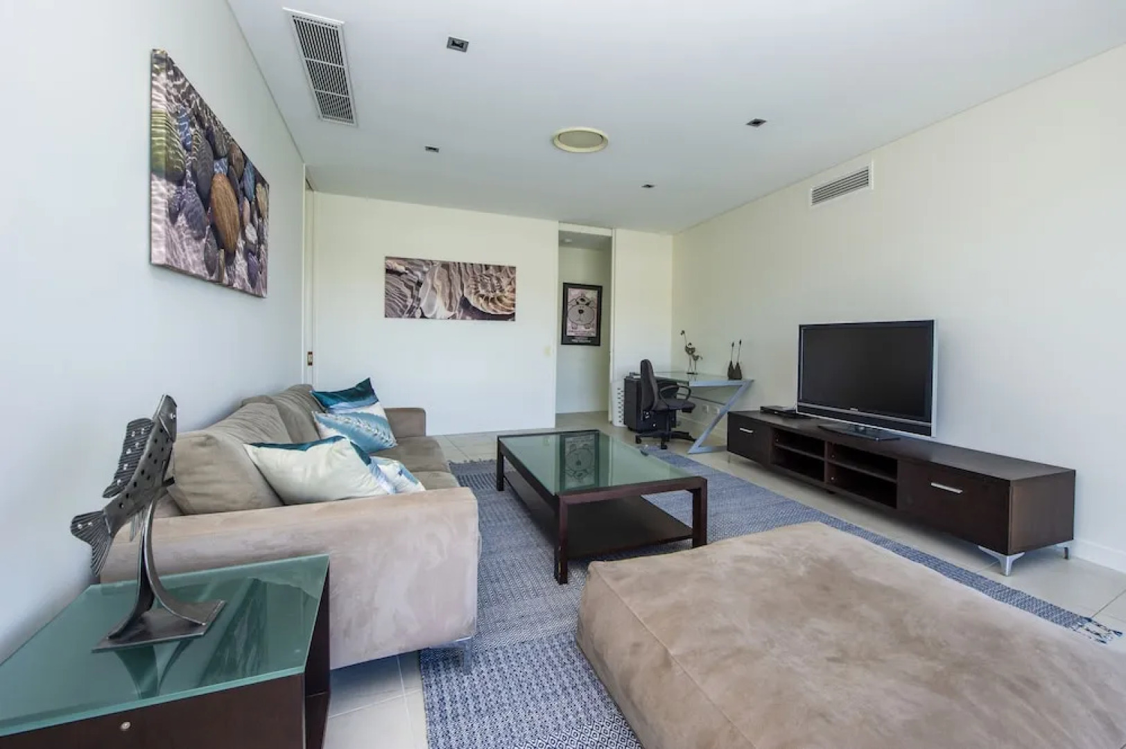 Blue on Blue Apartment 1031