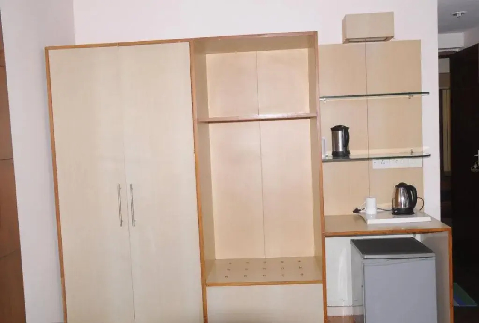 OYO 16006 Hotel Meedo's Grand