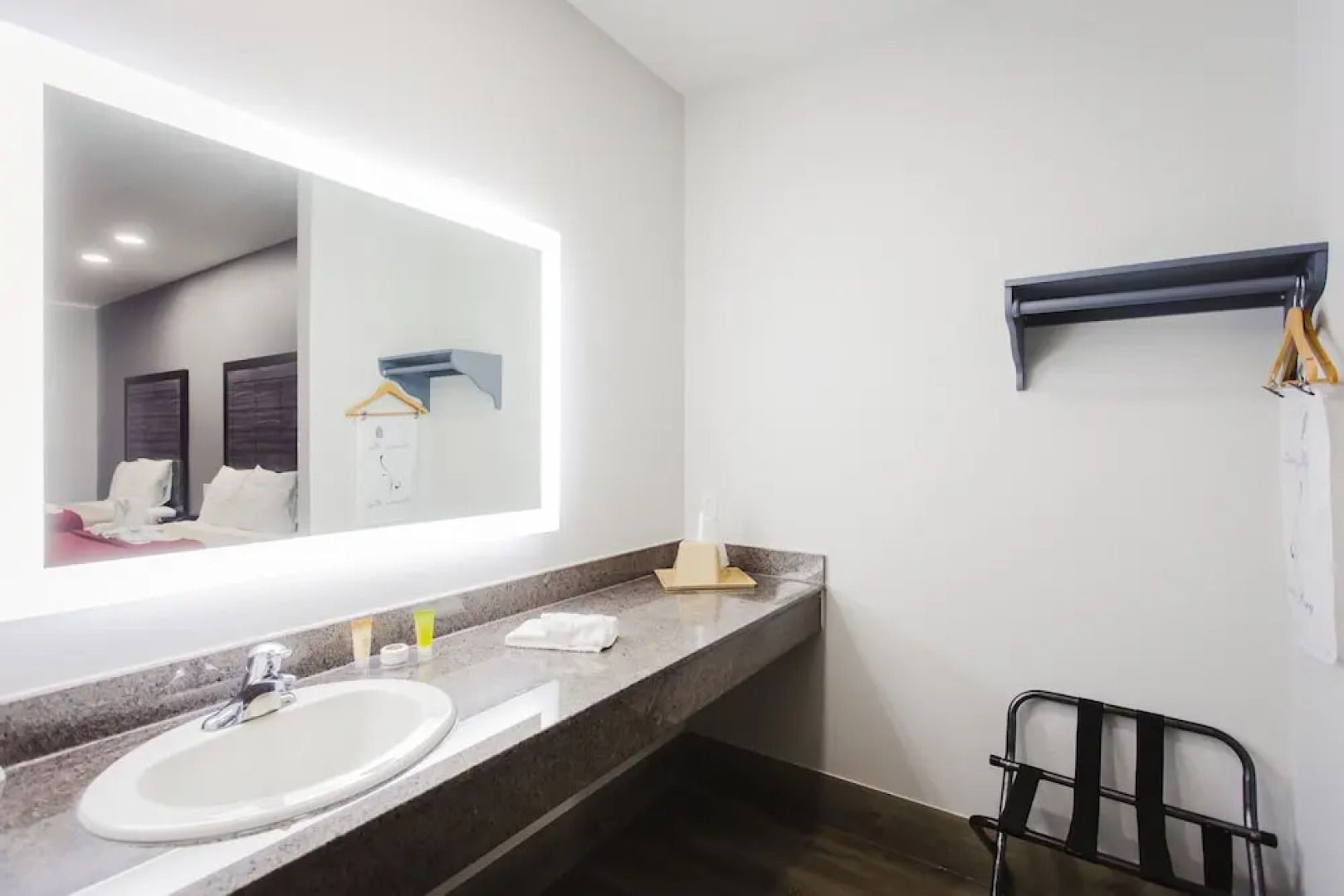 Palace Inn Baytown Spur TX-330