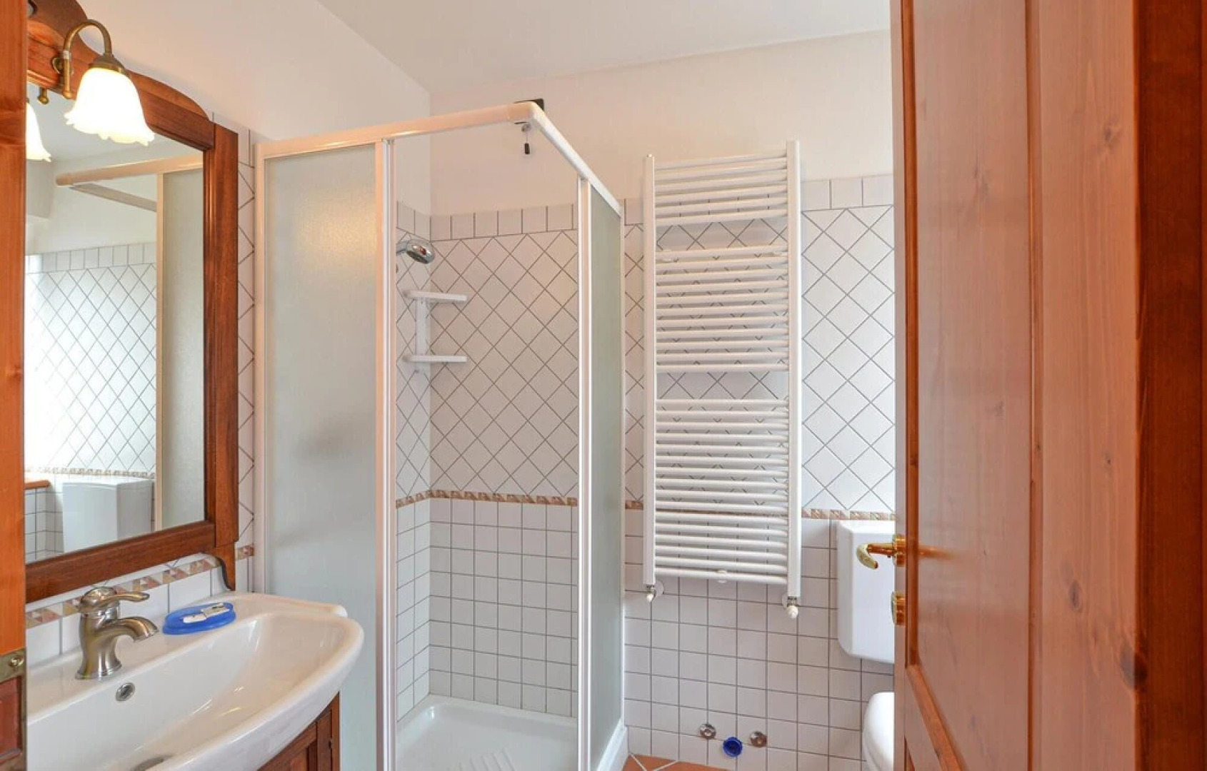 Stunning Home in Cimolais With 4 Bedrooms and Wifi