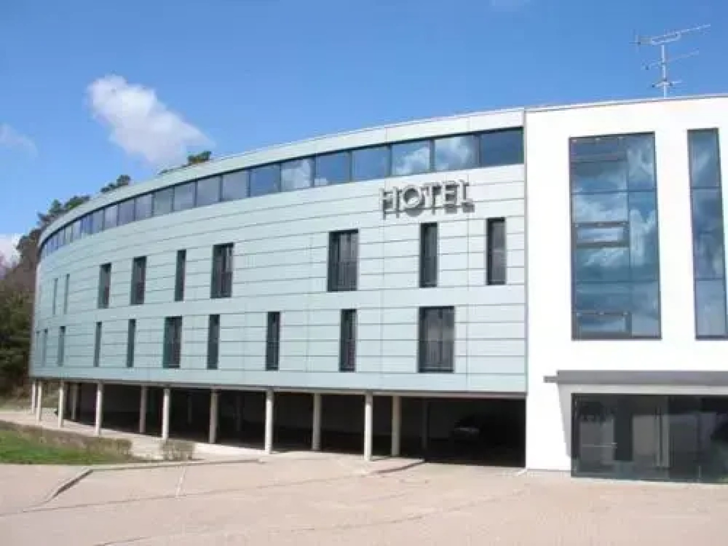 Hotel der Rastanlage im Hegau OST