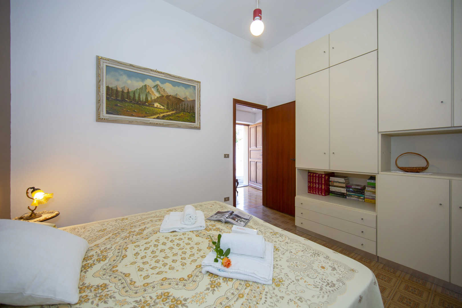 Margherita among vineyards