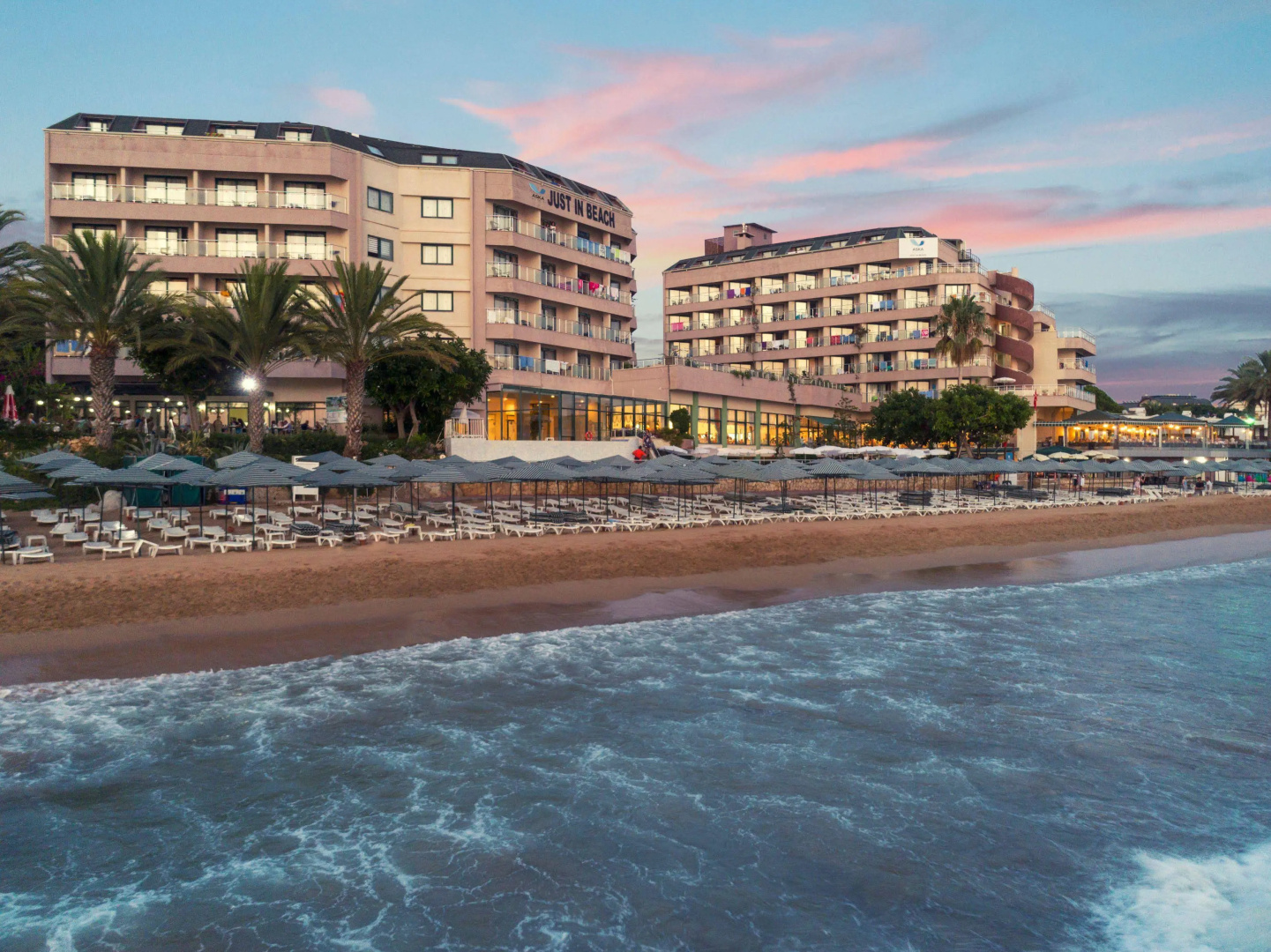 Aska Just In Beach – All Inclusive