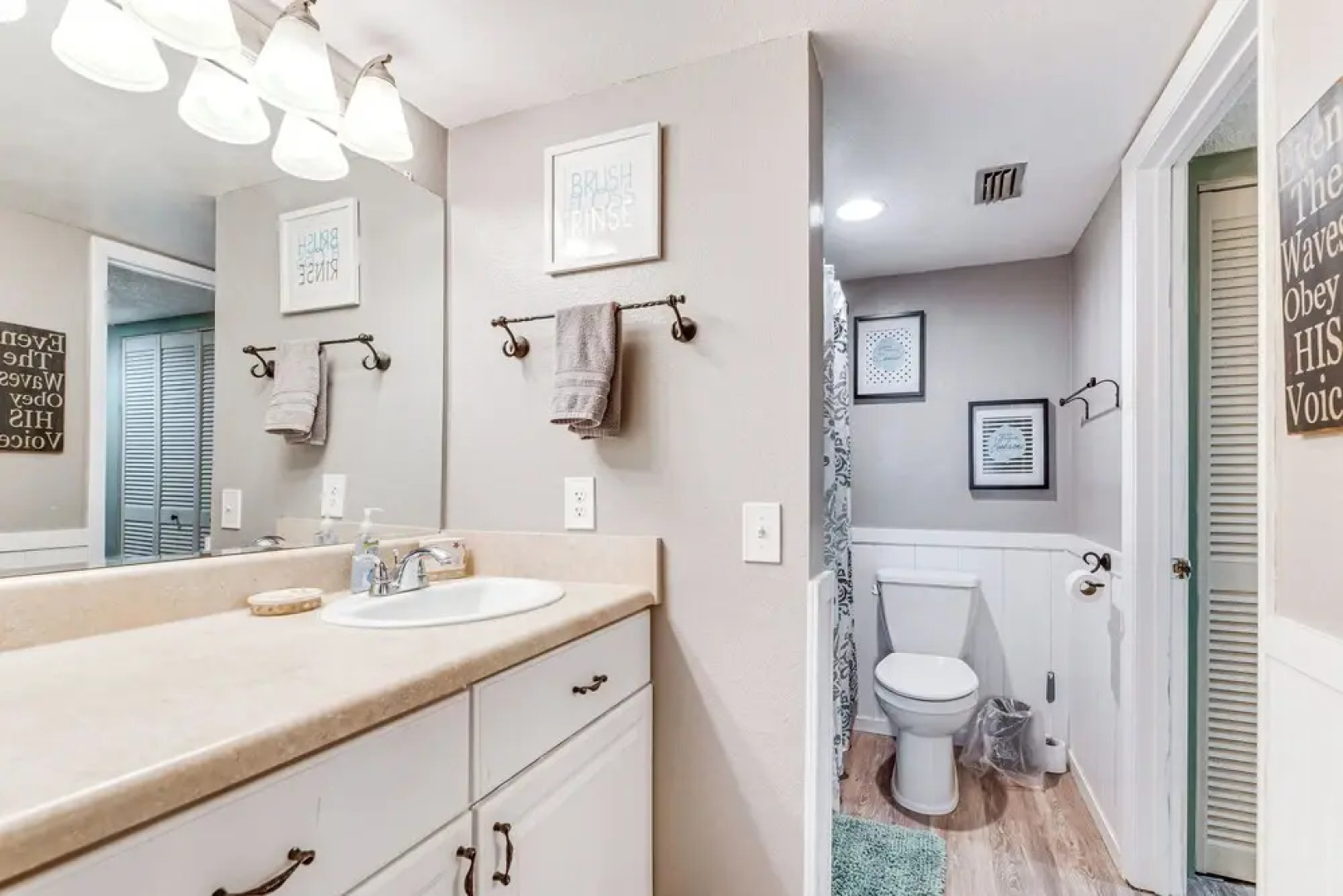 Gulf-view Condo w/ Beach Access & Patio in Hudson