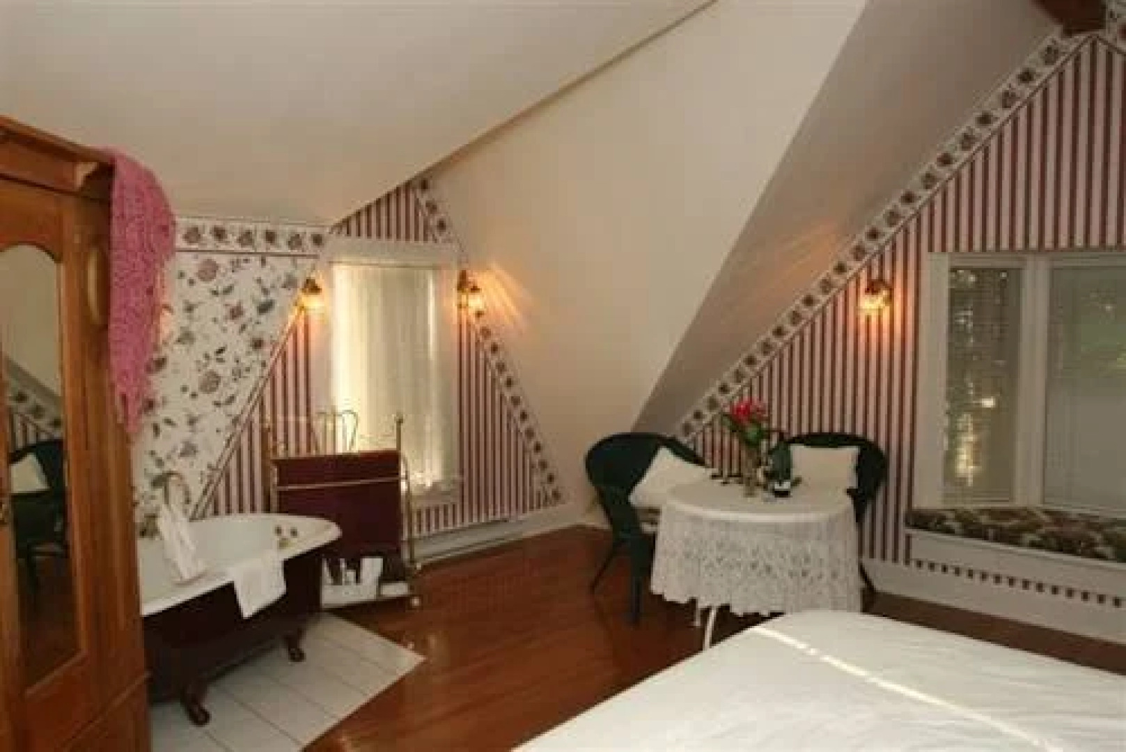 Everett House Bed & Breakfast