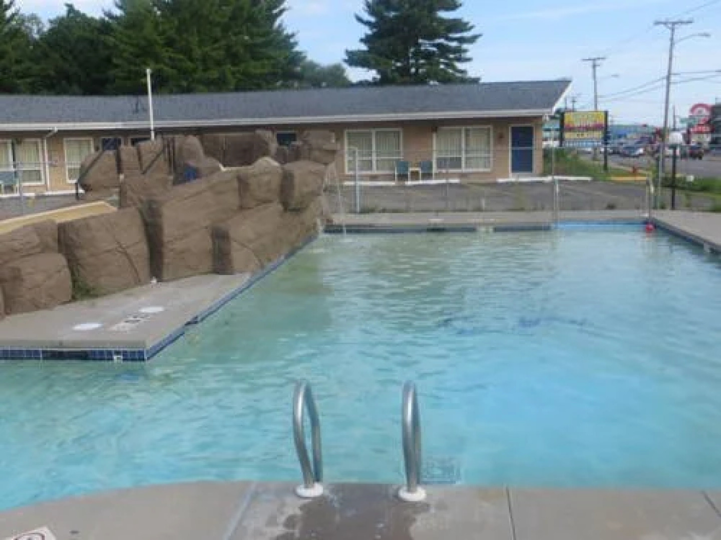 Loyalty Inn - Wisconsin Dells