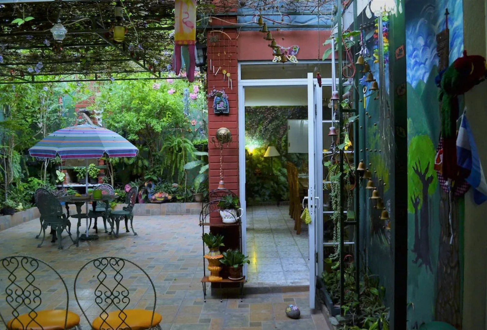Hotel Oasis