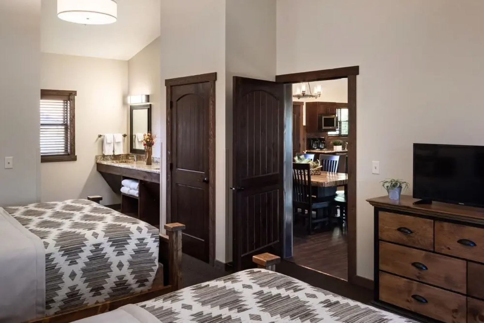 Sylvan Lake Lodge At Custer State Park Resort