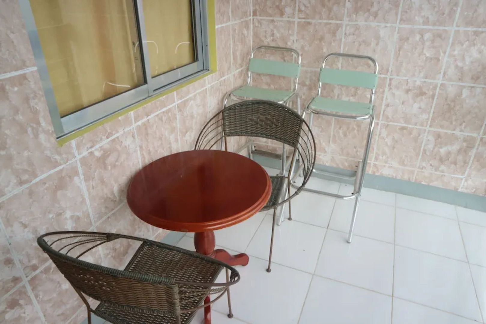 Centillo Travellers Inn