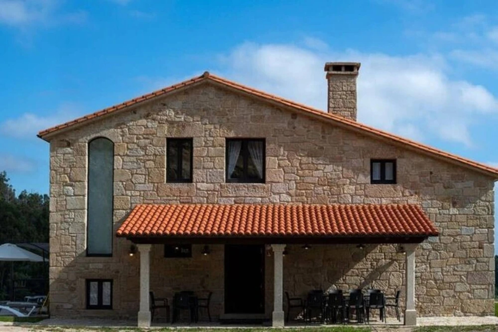 Villa - 5 Bedrooms with Pool and WiFi - 107841