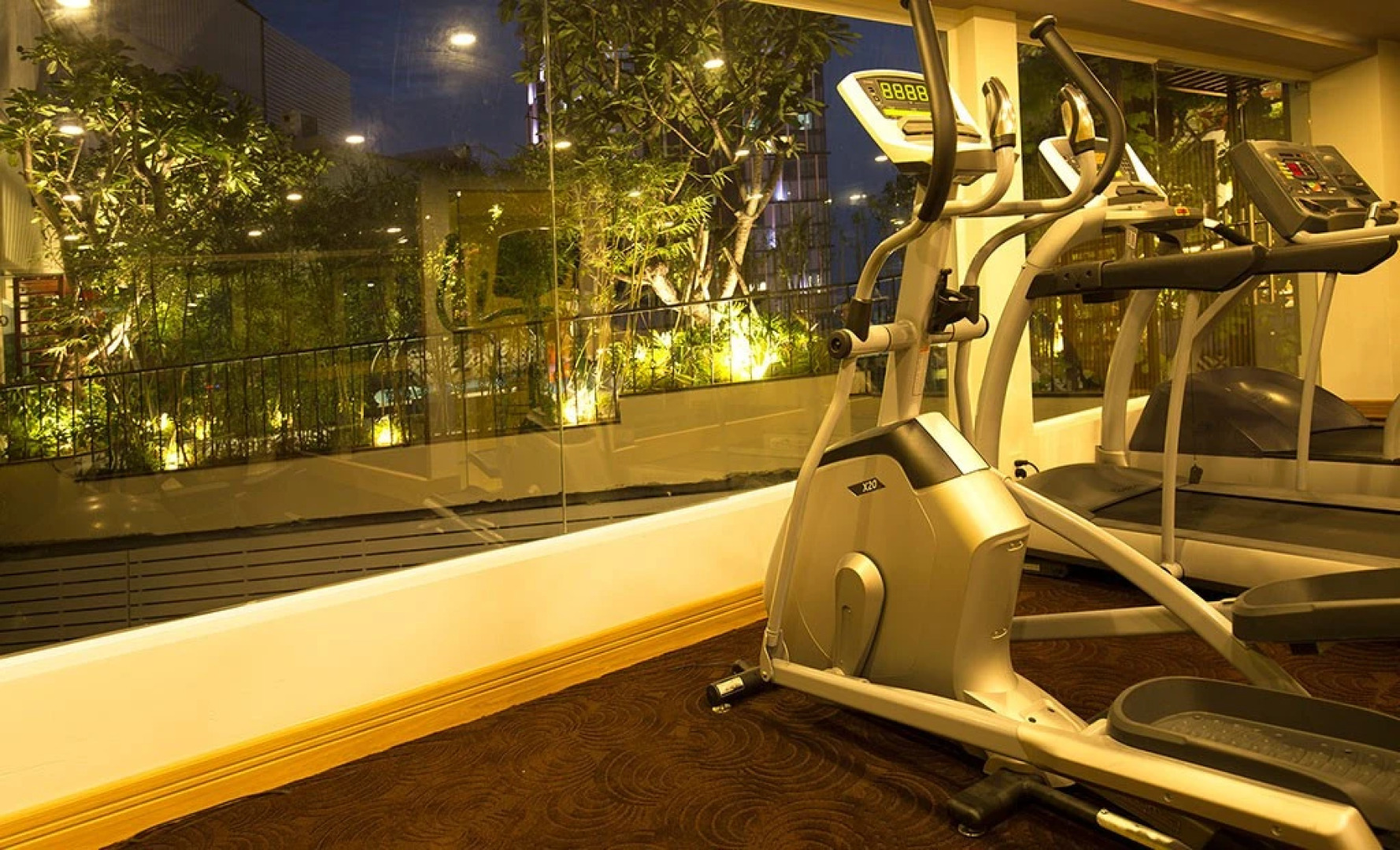 Alagon Central Hotel & Spa