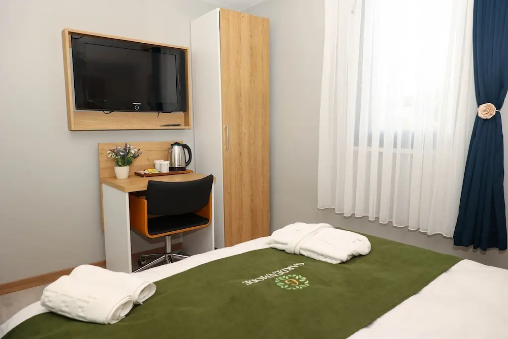 Garden Mode Airport Hotel