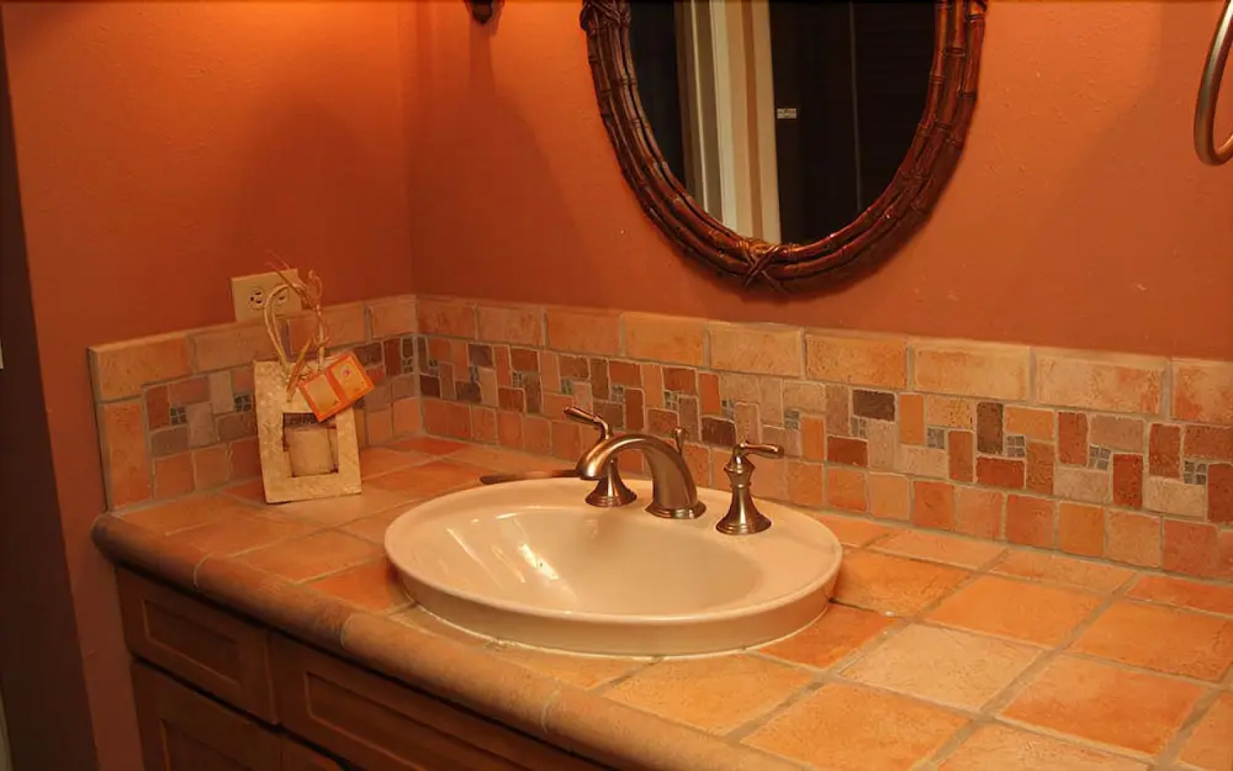 Molokai Vacation Properties - Ke Nani Kai