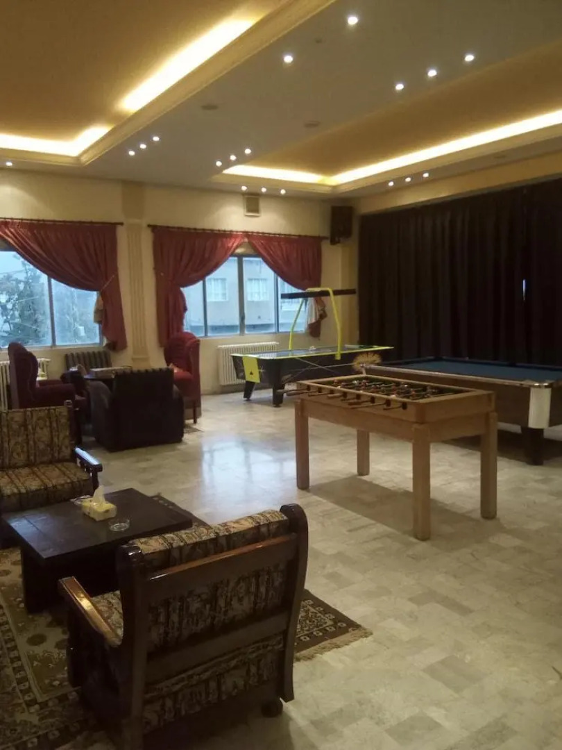 Palace Hostel Bsharry